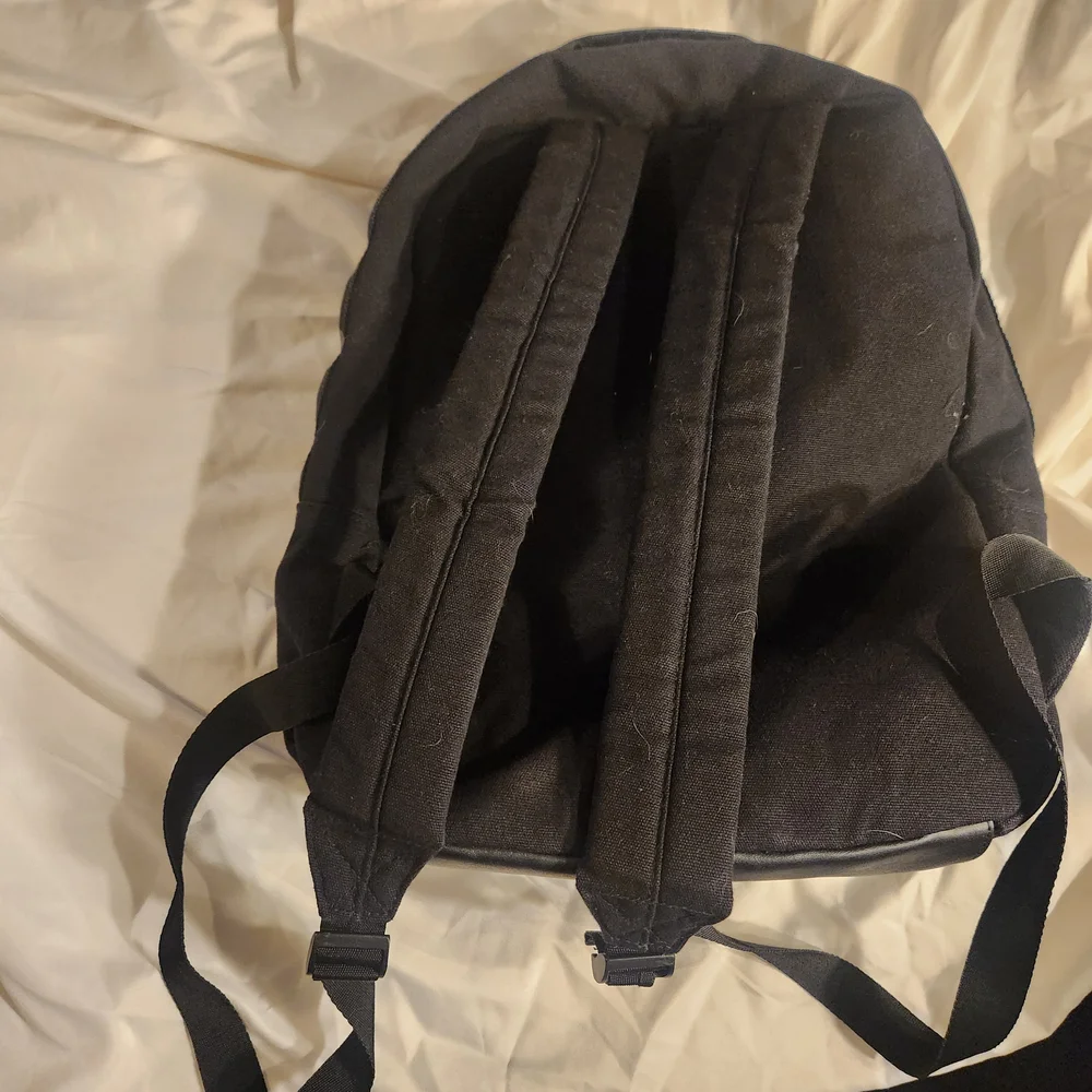 Ralph Lauren Black Backpack with Embroidered Polo Logo EUC - Picture 3 of 7